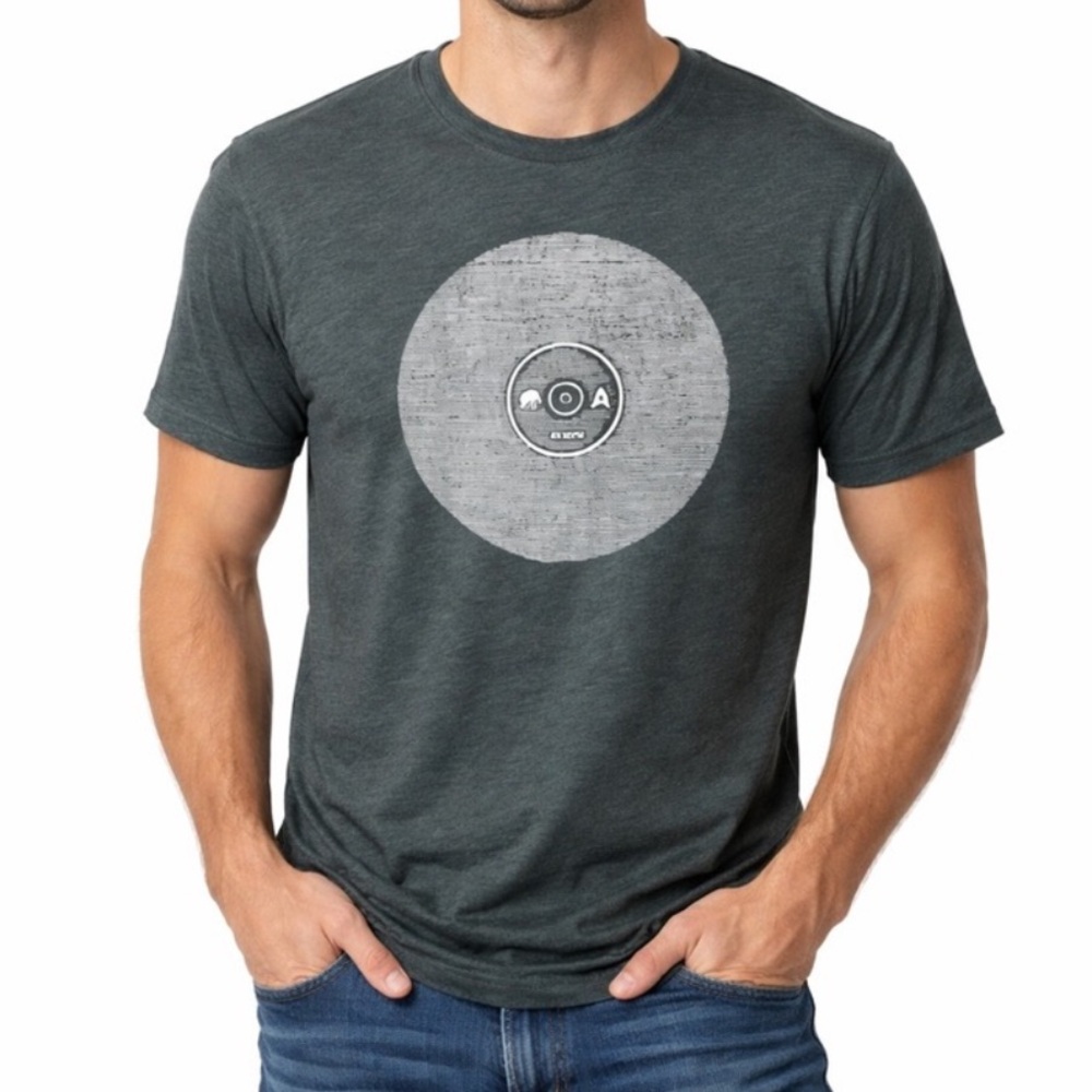 Banana Republic Graphic Tee‎ Shirt Men’s Small Gray Short Sleeve